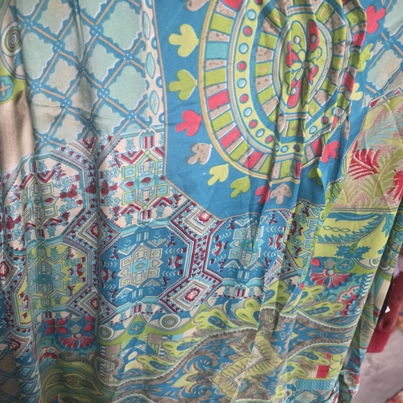 Green Patterned Maxi Dress with V-Neck Spaghetti Straps - Picture 3 of 3